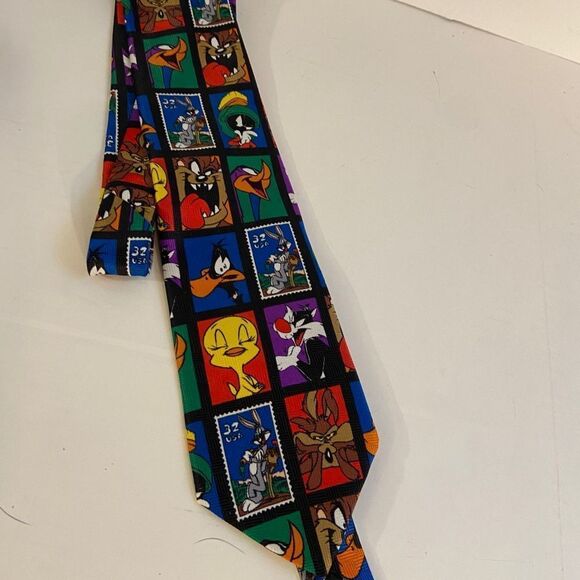 1997 Looney Tunes stamp collection tie bugs bunny tweety - Picture 1 of 2